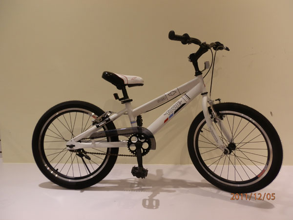 ͯ������֮��20�����������܇