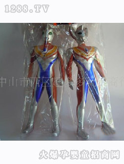 趣多多電動奧特曼