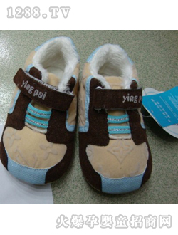 ��ʿ����ɫ���D�냺Ь