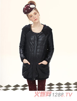 38�ܺ�ɫ���L(zh��ng)������