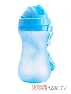 �ǌ���ͯˮ���{(l��n)ɫ